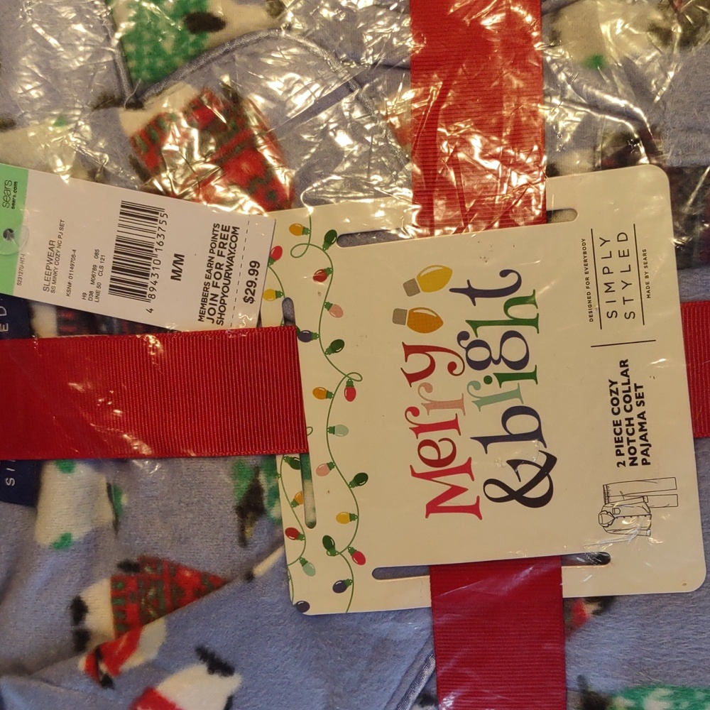 Simply Styled | Merry & Bright Penguin Pajama Set Size Medium NWT - Picture 3 of 4